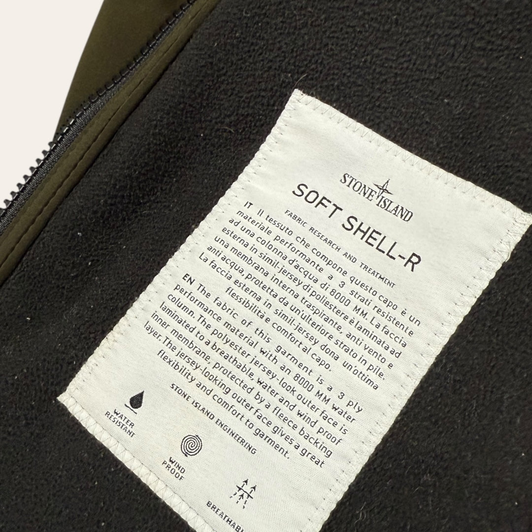 Stone Island Soft shell-R dark green - Medium