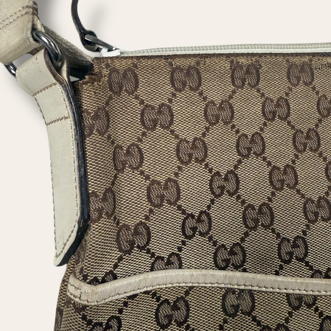 Gucci canvas shoulder bag creme