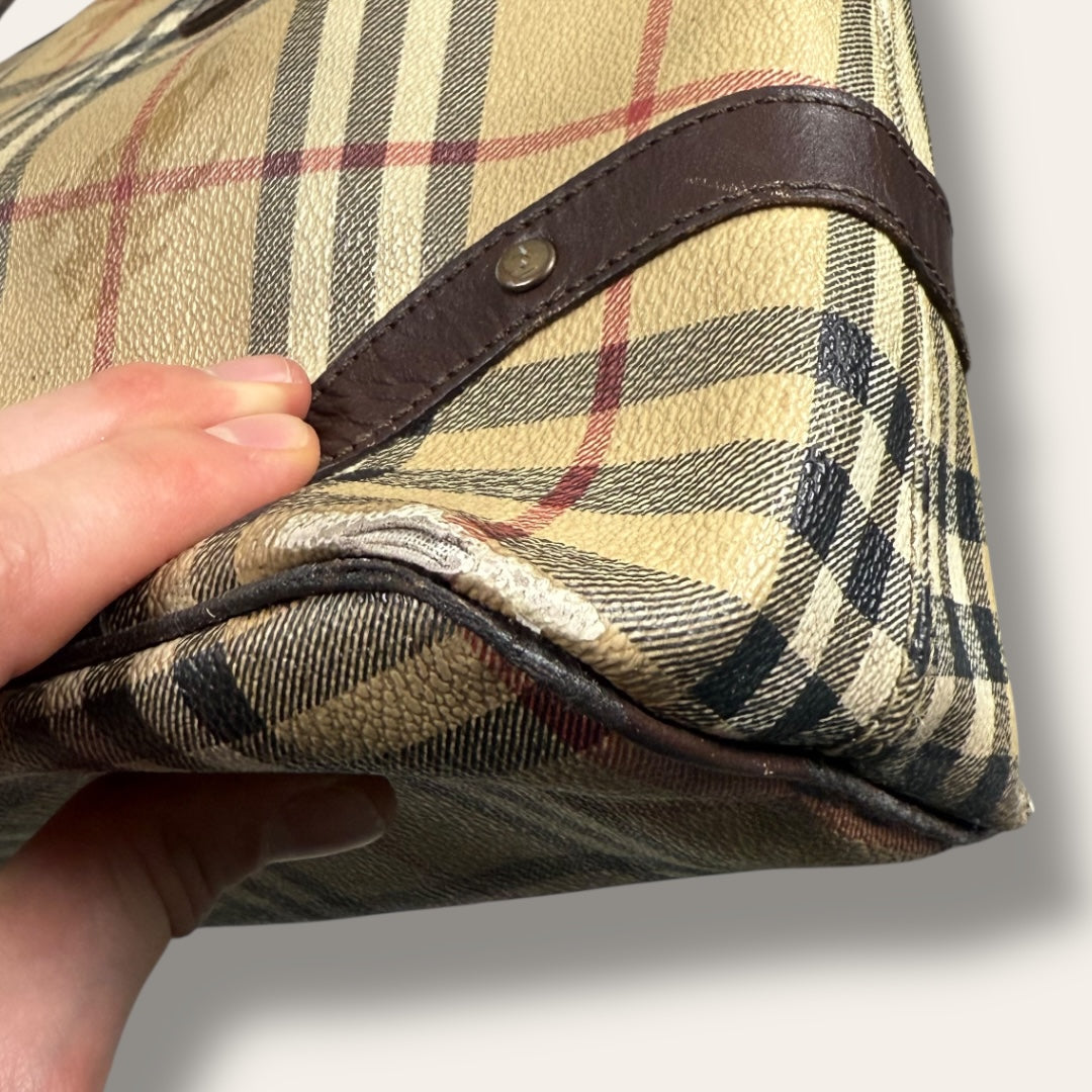 Burberry bag beige