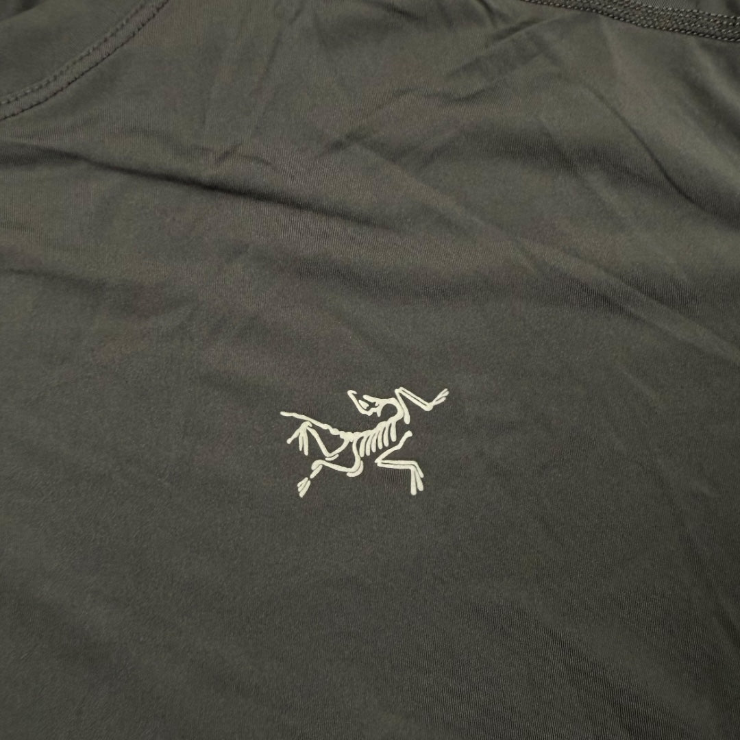 Arc’teryx tee dark grey - Extra large