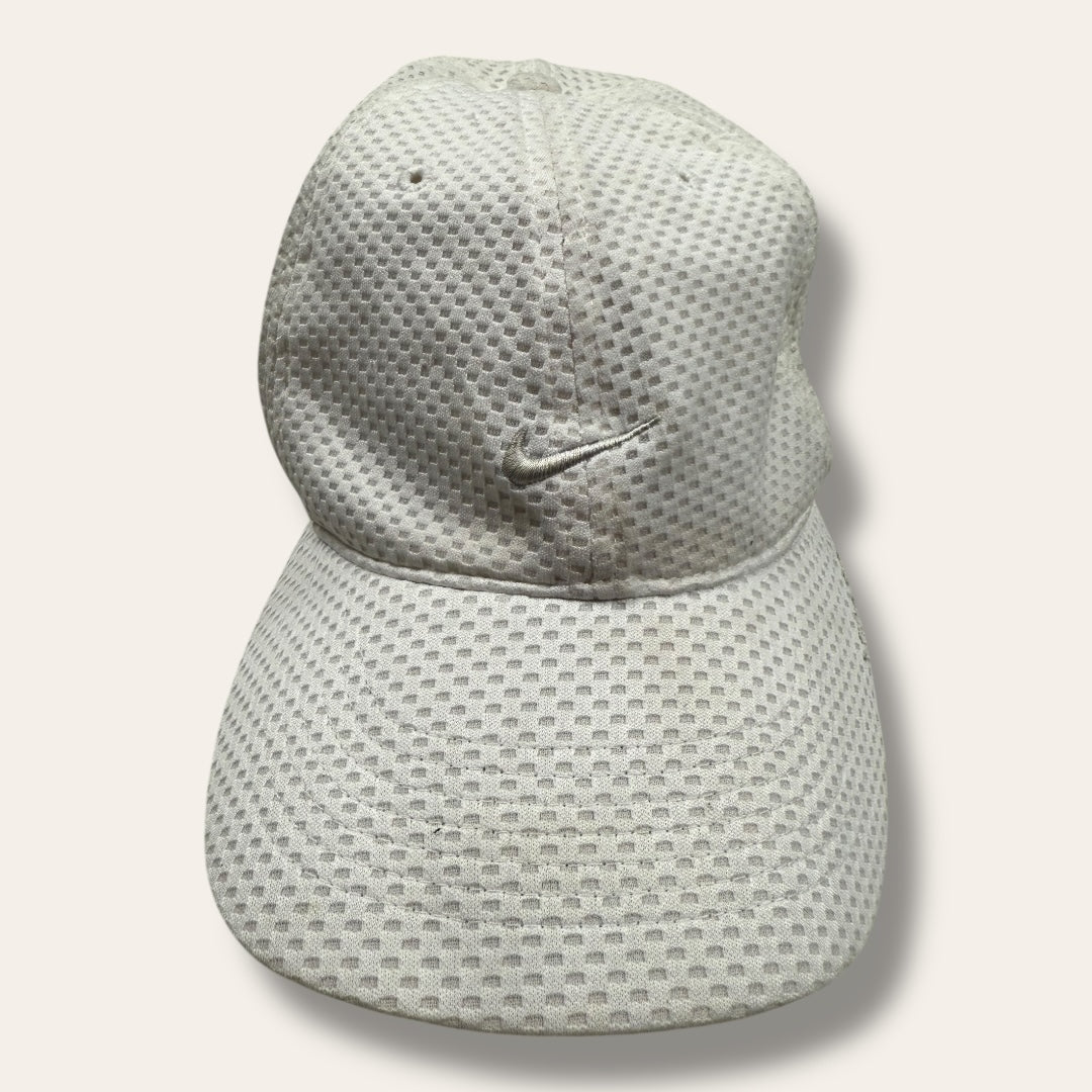 Nike 00’s cap white