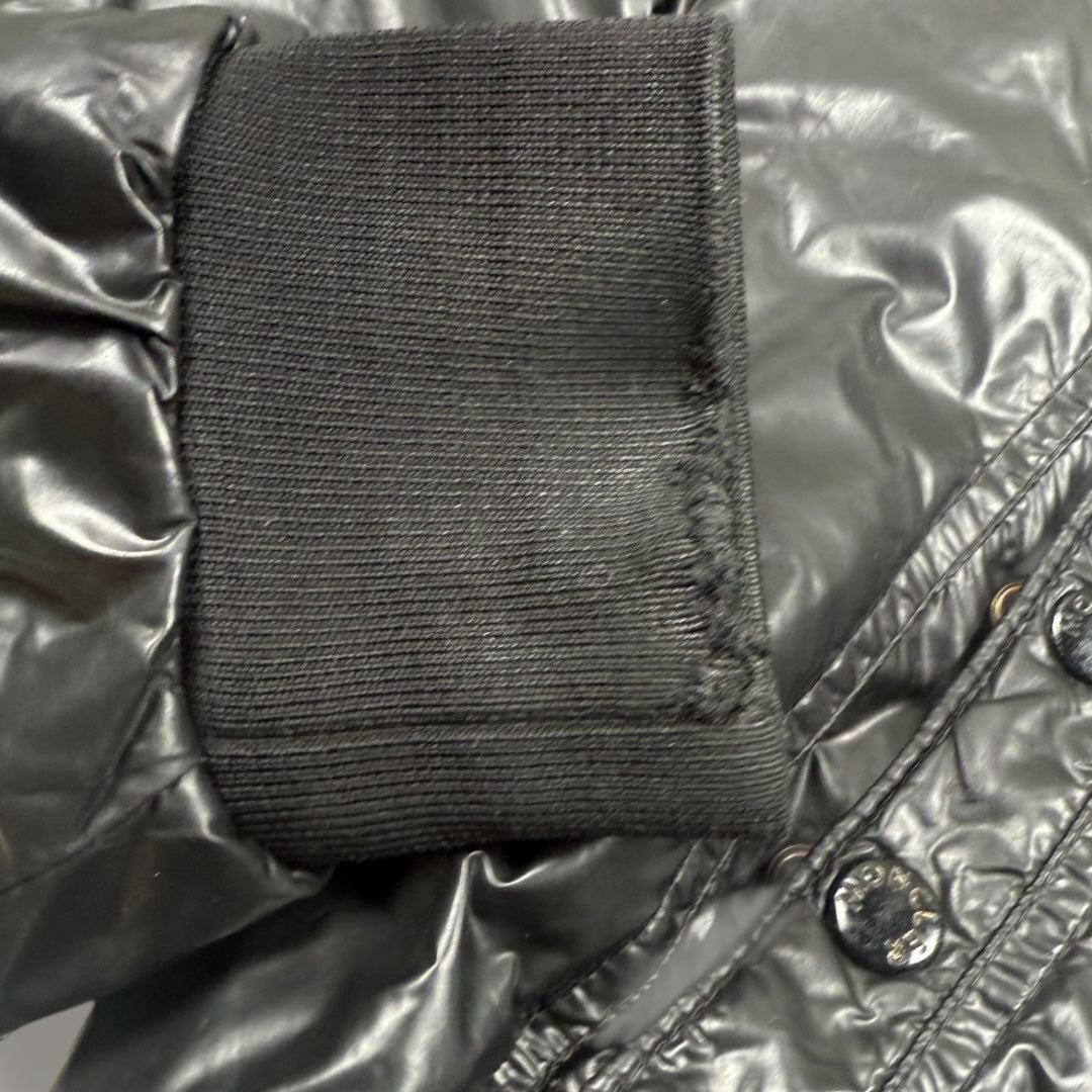 Moncler down jacket black - Large