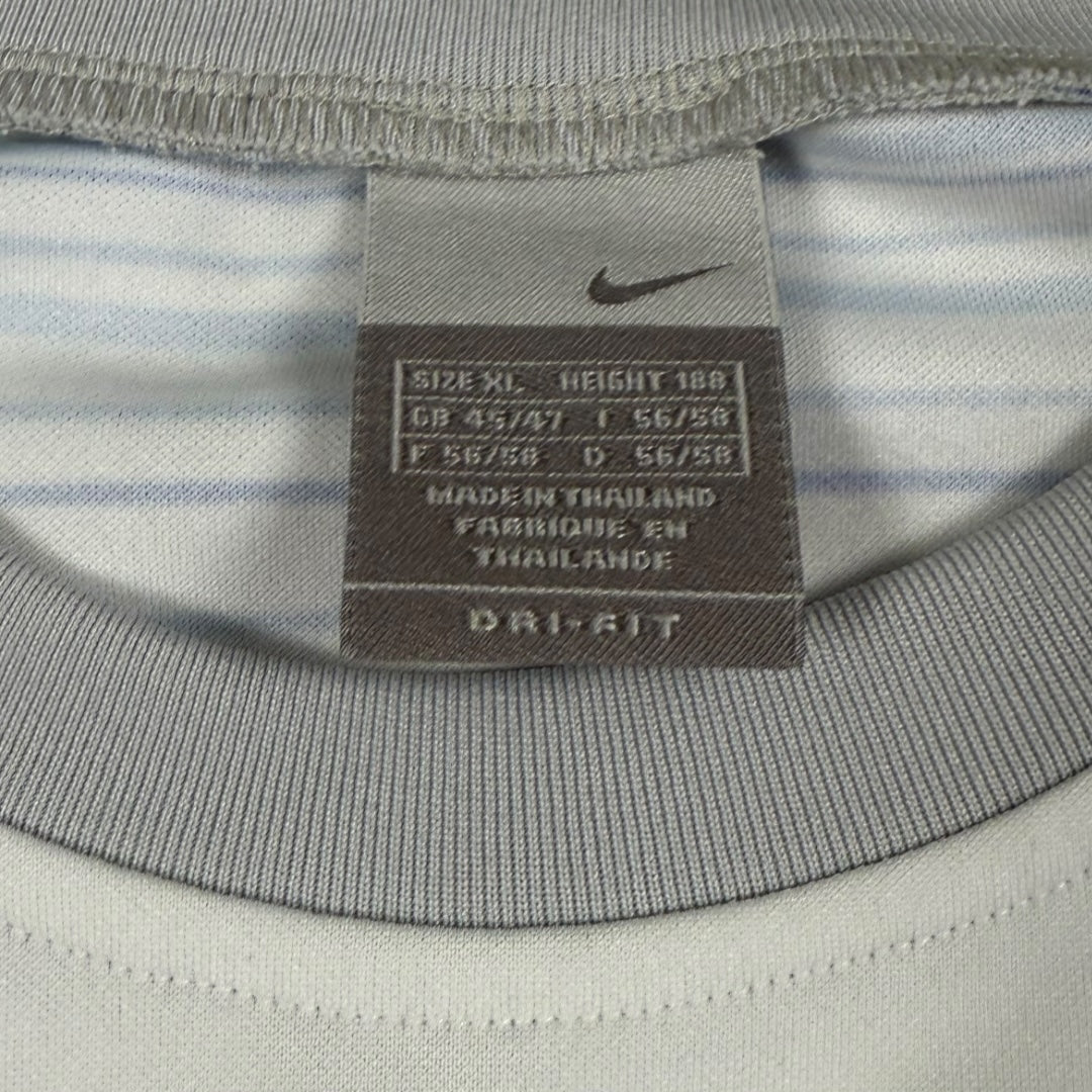 Nike 00’s dri fit tee white/grey - Extra large
