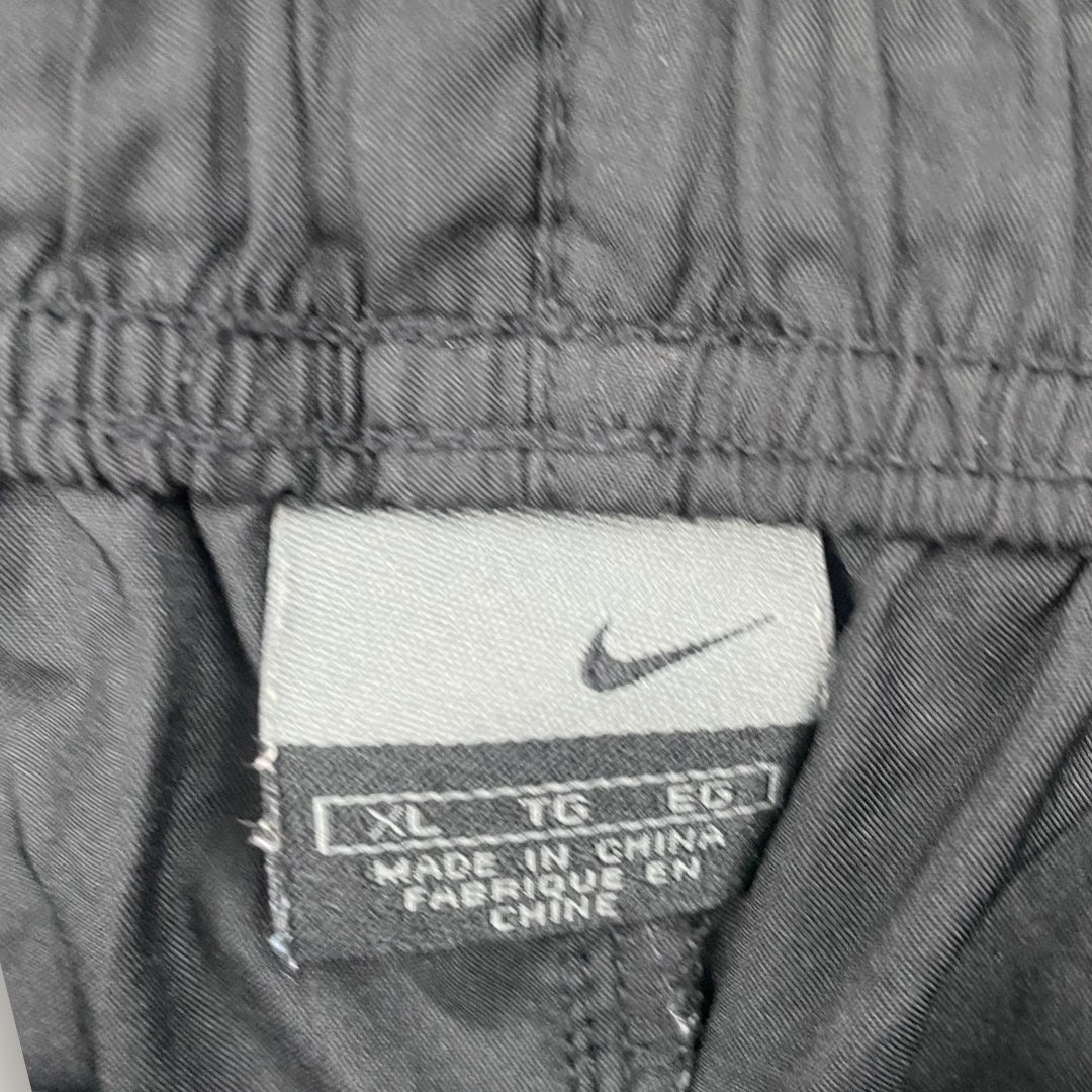 Nike 00’s trackpants black - Medium