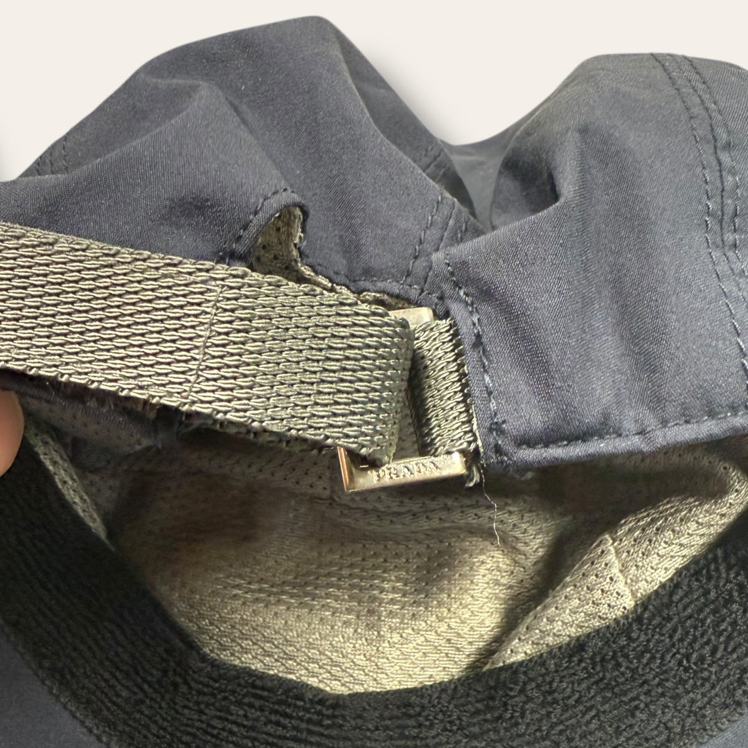 Prada cap navy