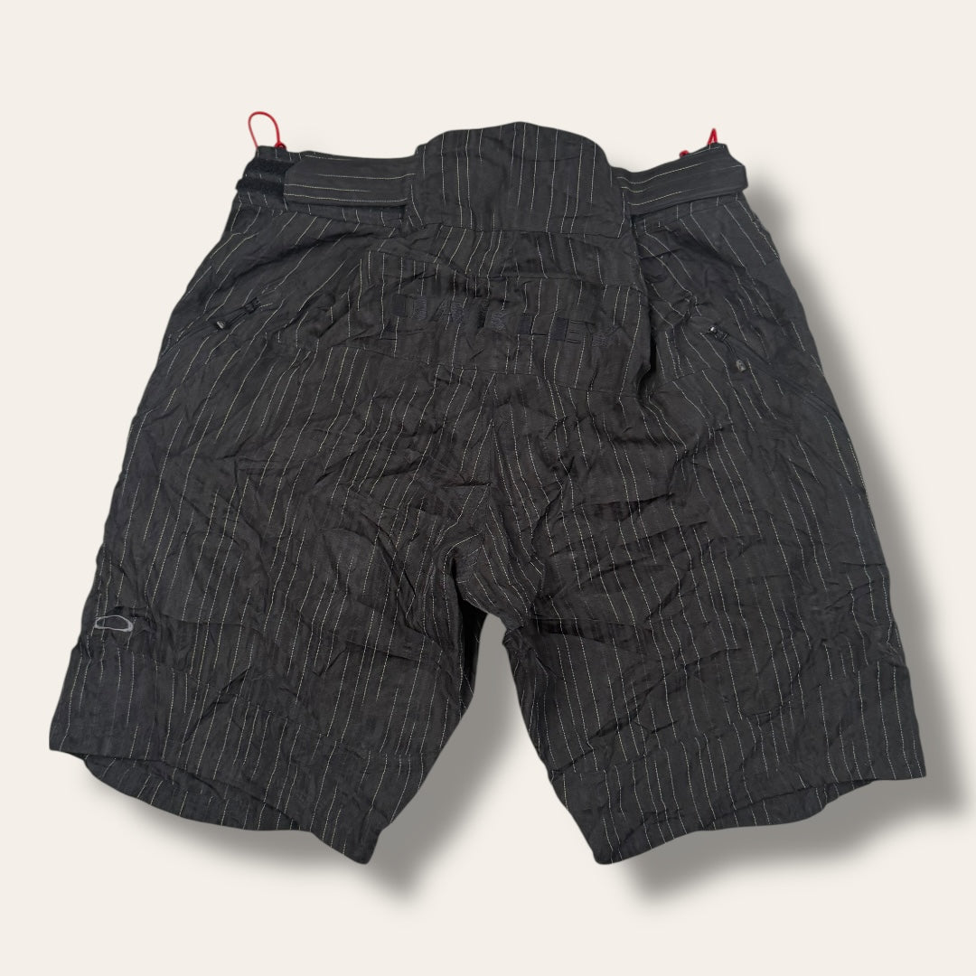 Oakley shorts - 36 (Large/Extra large)