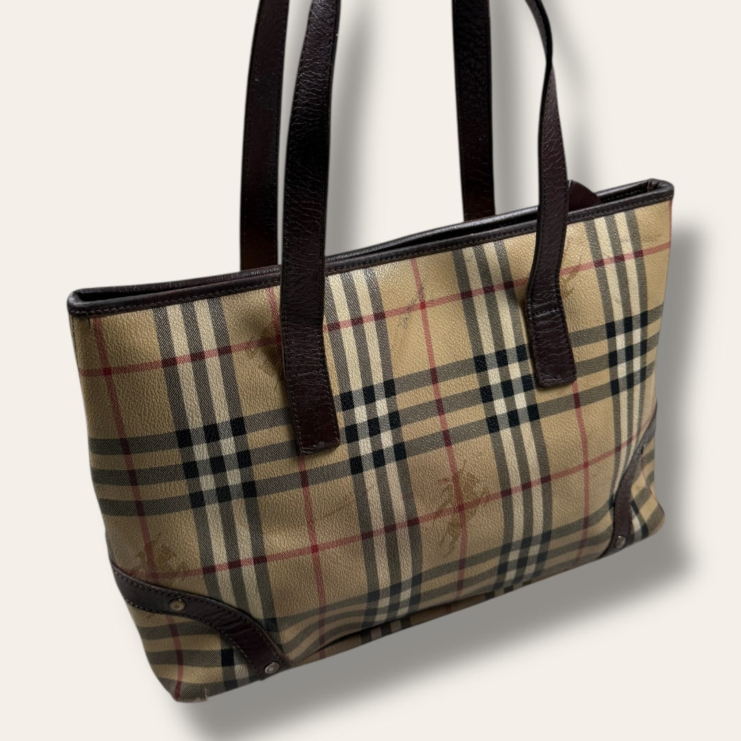 Burberry bag beige