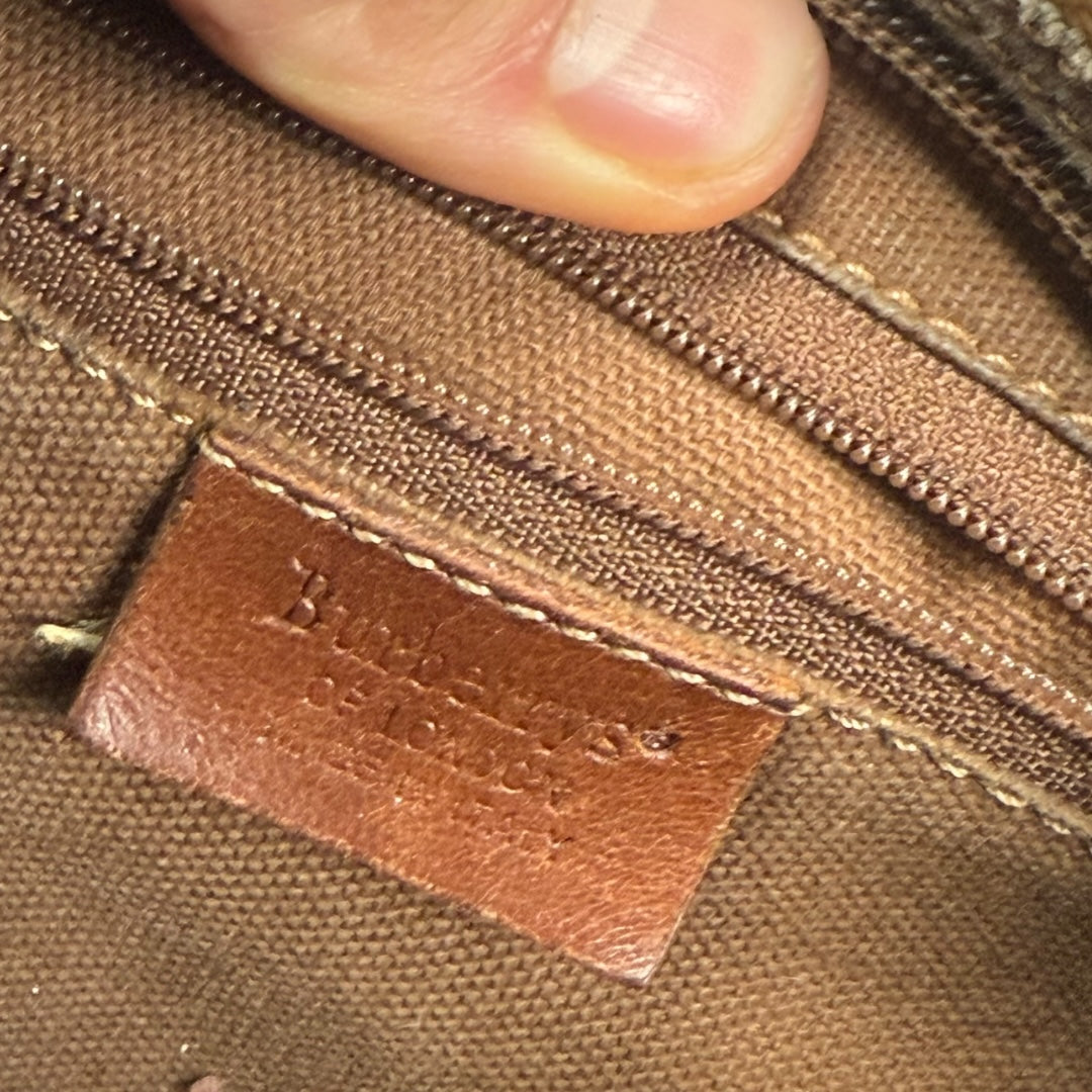 Burberry shoulder bag beige