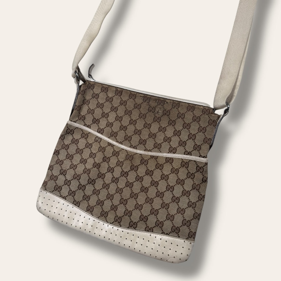 Gucci canvas shoulder bag creme