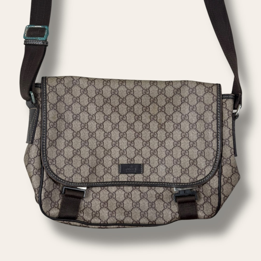 Gucci canvas shoulder bag