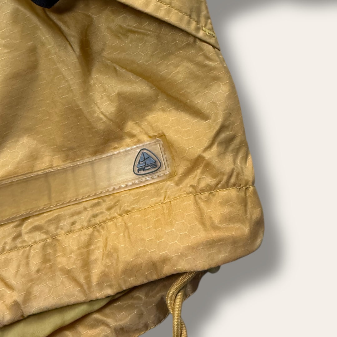 Nike ACG jacket yellow - Medium