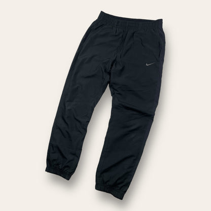 Nike 00’s trackpants black - Medium