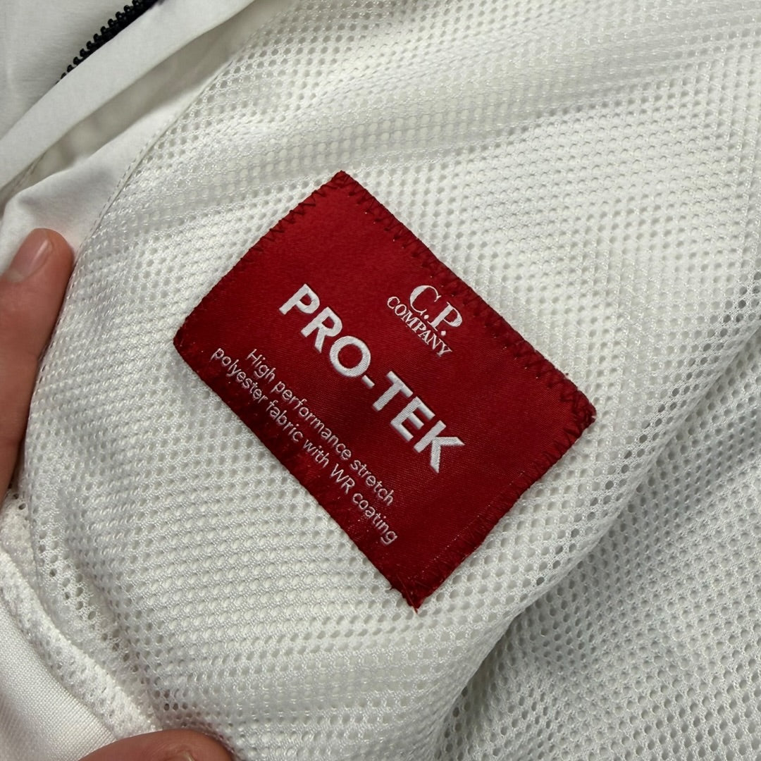 C.P. Company pro-tek jacket white - Medium