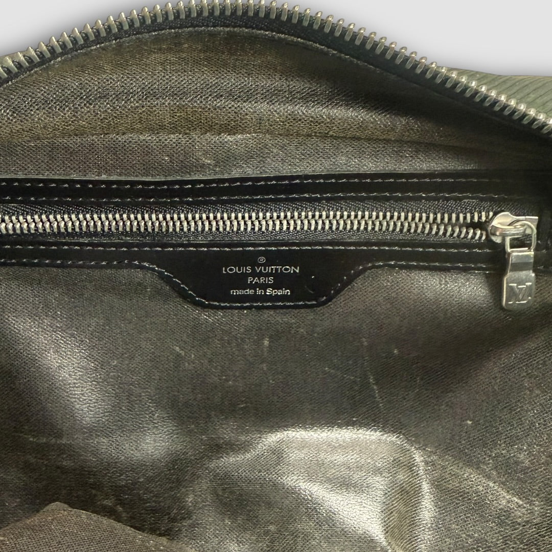 Louis Vuitton Epi toilettas / pouch with leather strap
