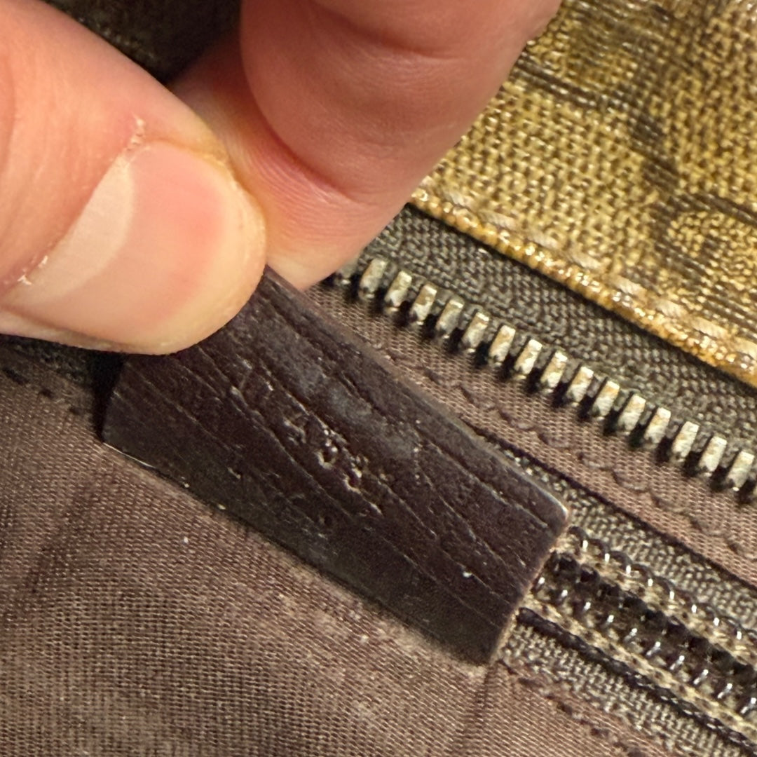 Gucci canvas shoulder bag