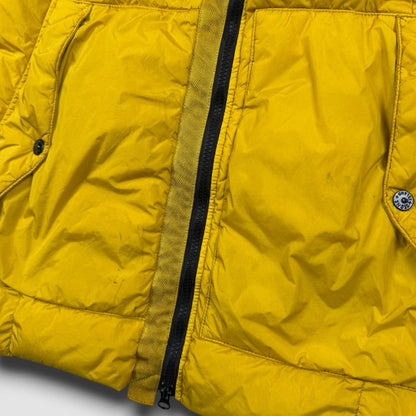 Stone Island garment Dyed Crinkle reps NY down Gilet yellow - extra large