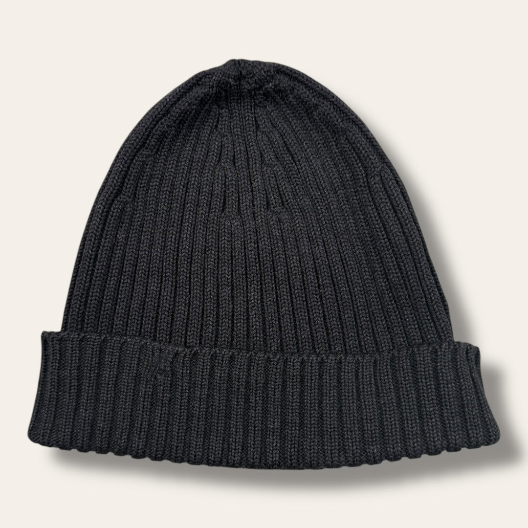 Prada hat dark grey