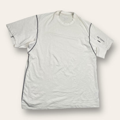 Arc’teryx sleeve pocket tee white - small