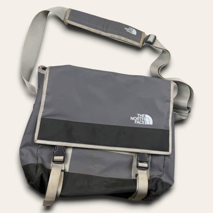 The north face messenger bag grey