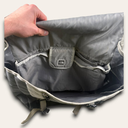 The north face messenger bag grey