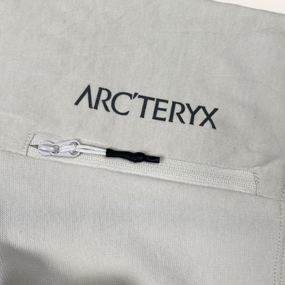 Arc’teryx sleeve pocket tee white - small