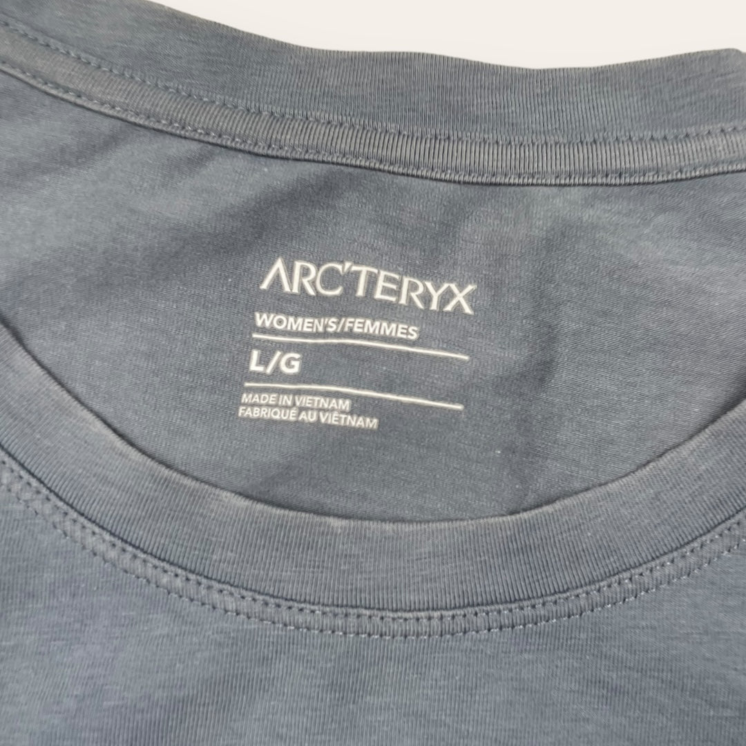 Arc’teryx tee - Medium