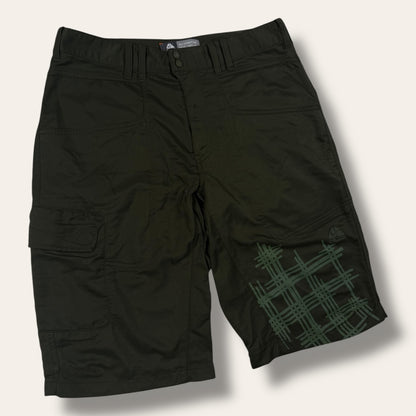 Nike ACG cargo shorts dark green - Medium
