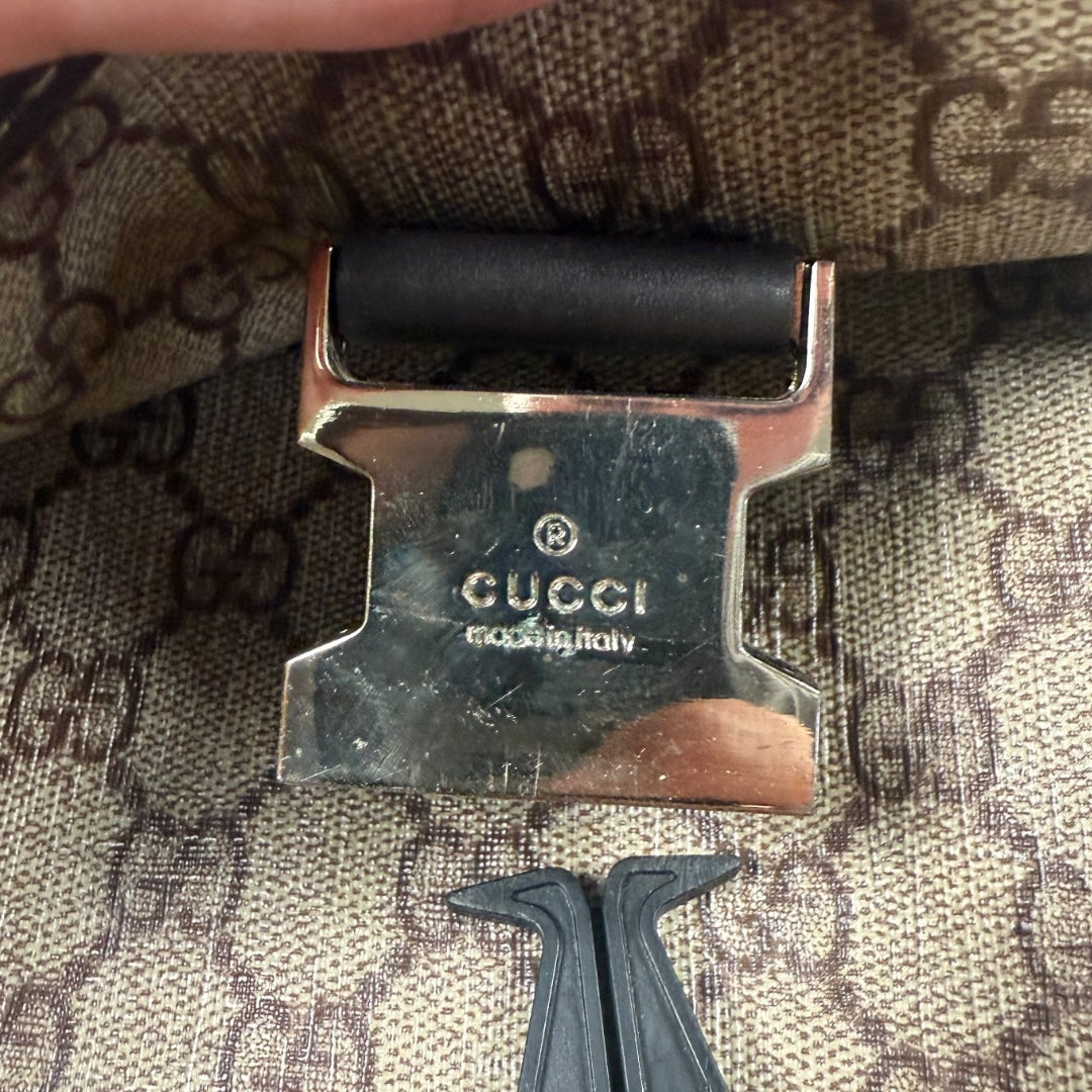 Gucci canvas shoulder bag