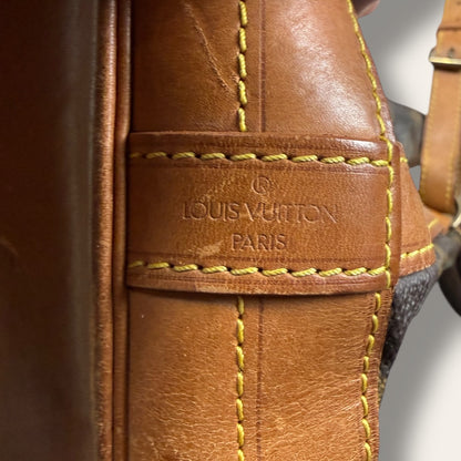 Louis vuitton bucket bag