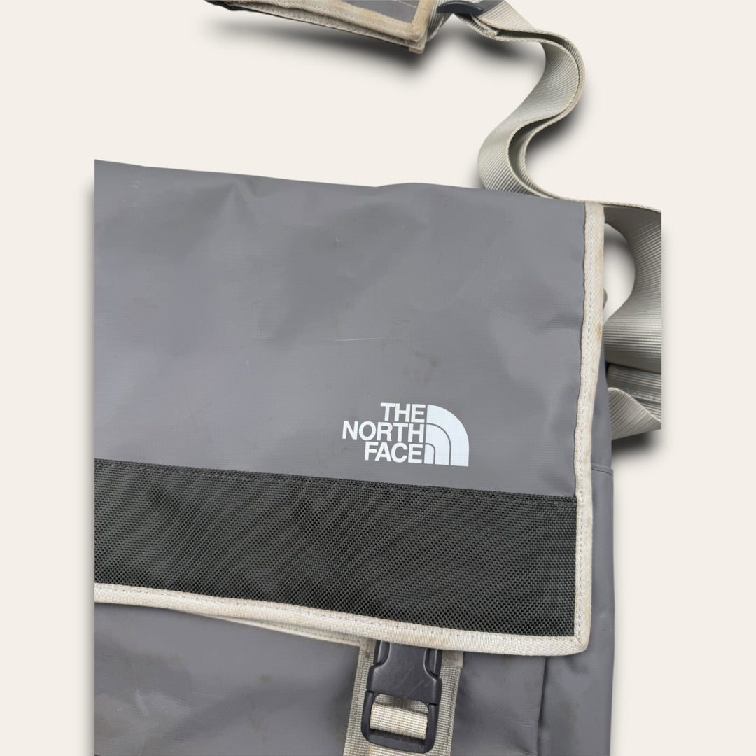 The north face messenger bag grey
