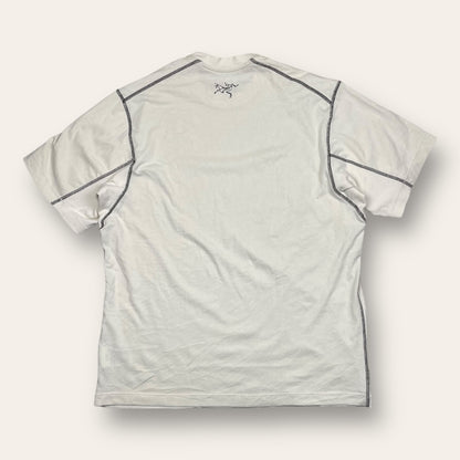 Arc’teryx sleeve pocket tee white - small