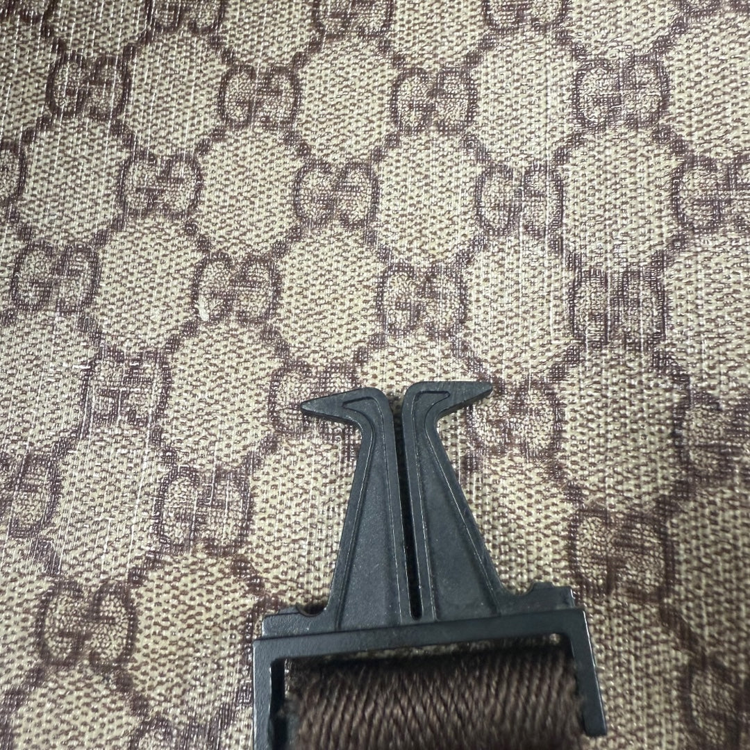 Gucci canvas shoulder bag