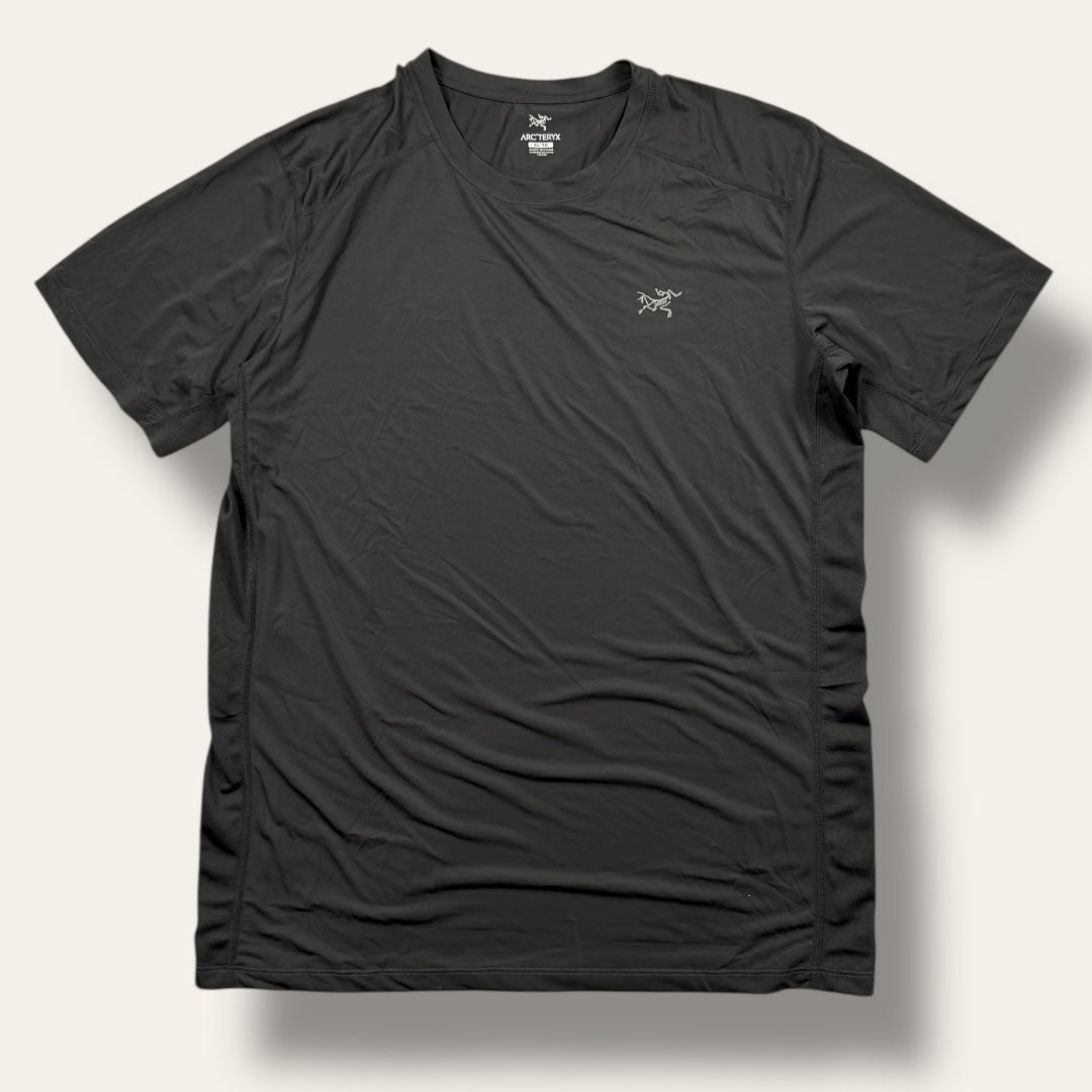 Arc’teryx tee dark grey - Extra large