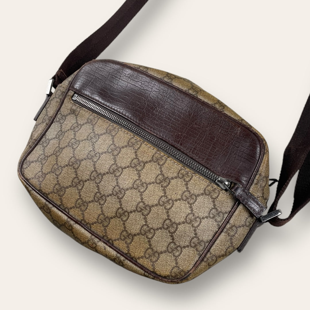 Gucci canvas shoulder bag