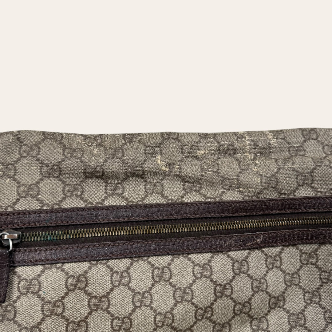 Gucci canvas messenger bag