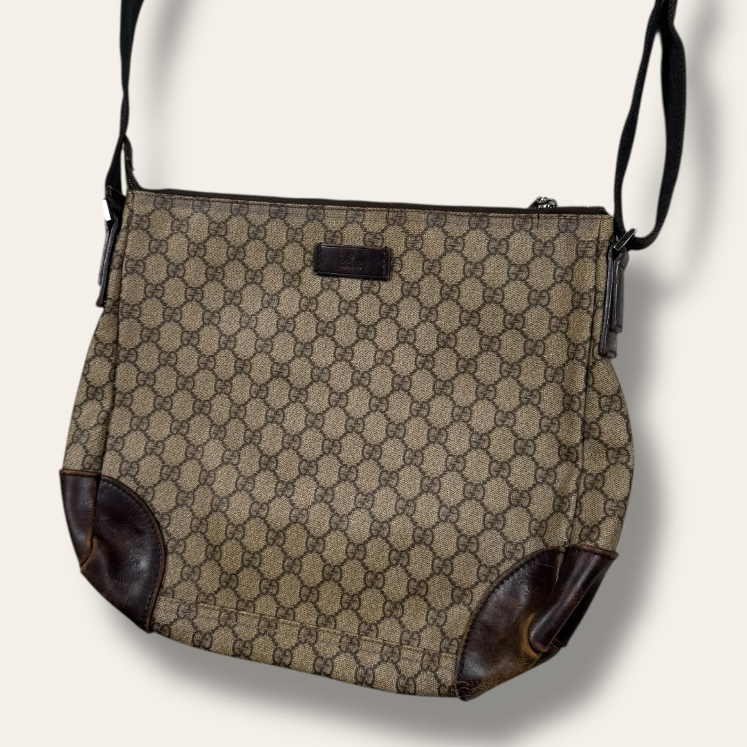 Gucci canvas shoulder bag