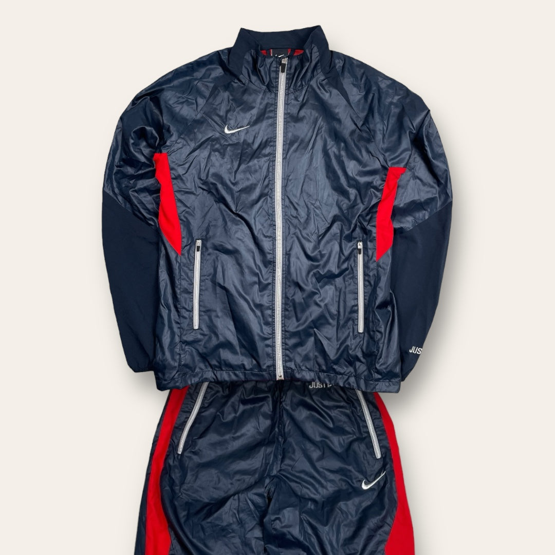 Nike 00’s tracksuit navy/red