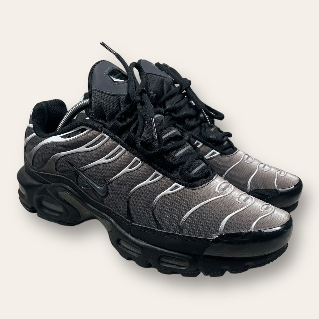 Nike air max plus tn black grey - 44