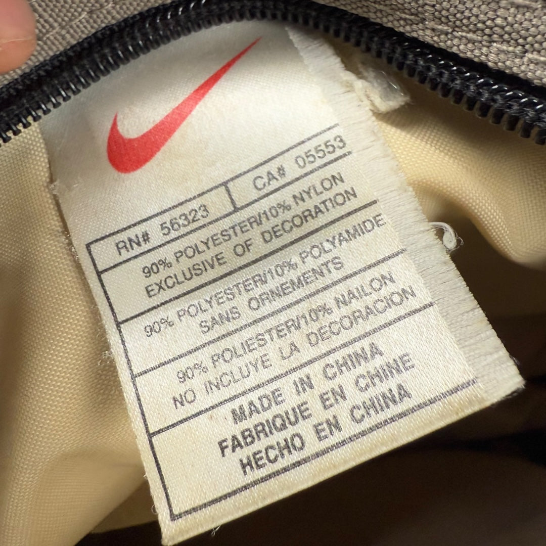 Nike 00’s shoulder bag grey