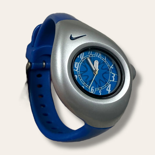 Nike 00’s watch blue