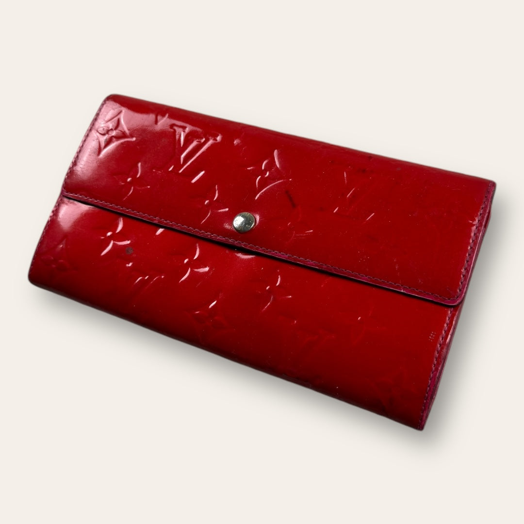 Louis vuitton wallet glossy red