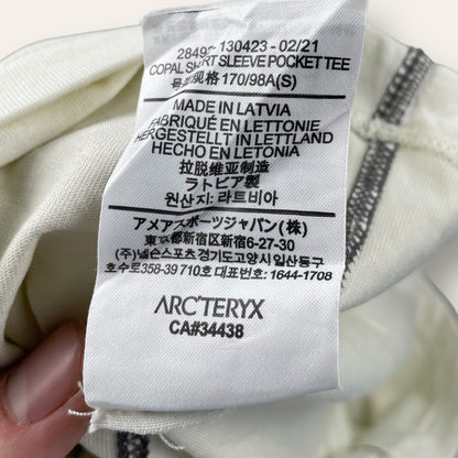 Arc’teryx sleeve pocket tee white - small