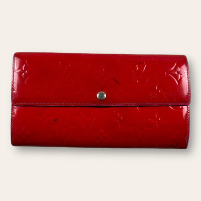 Louis vuitton wallet glossy red