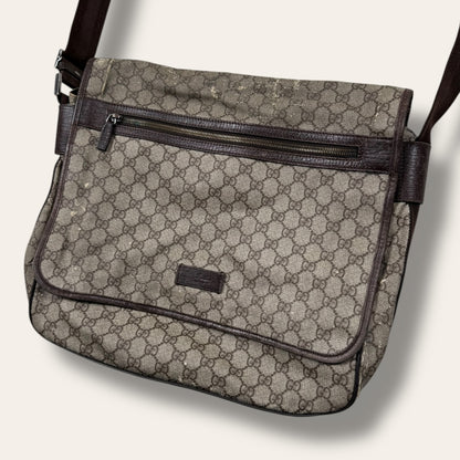 Gucci canvas messenger bag