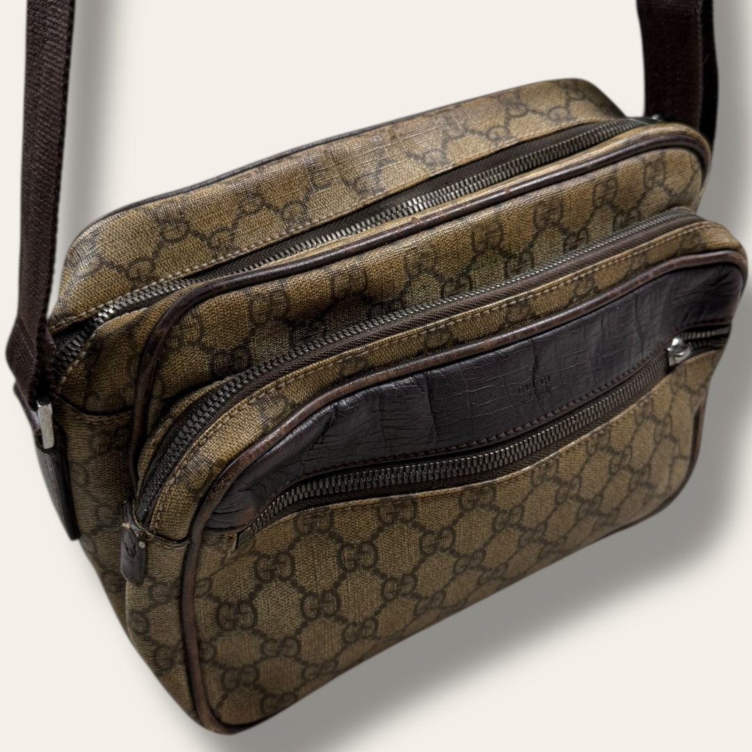 Gucci canvas shoulder bag