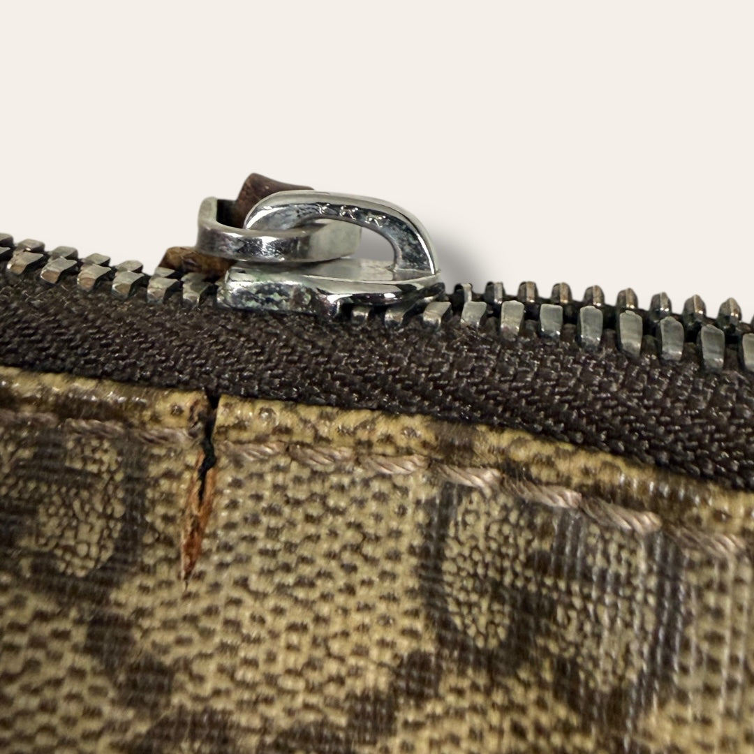 Gucci canvas shoulder bag