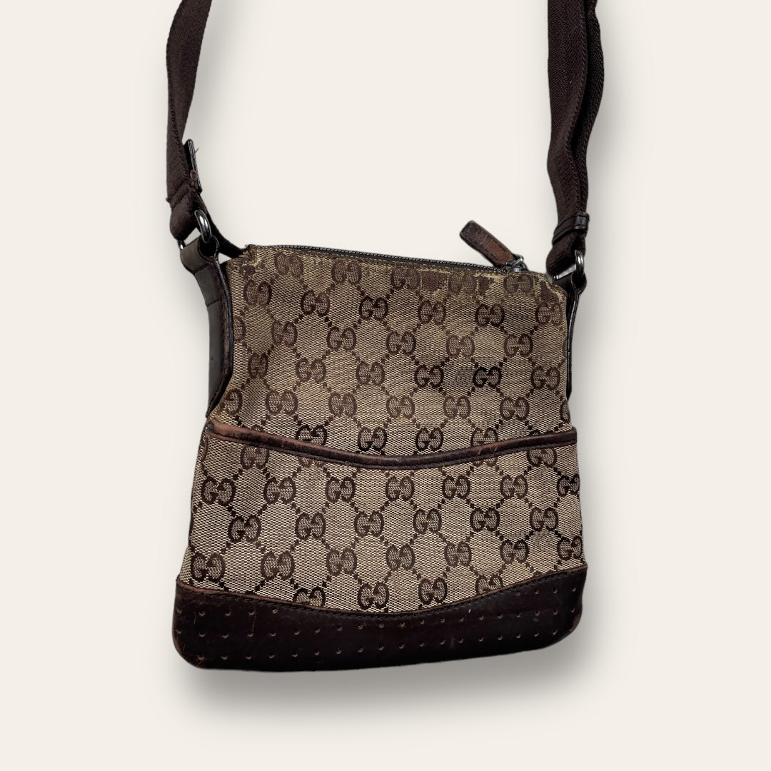 Gucci shoulder bag beige