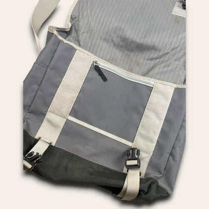 The north face messenger bag grey