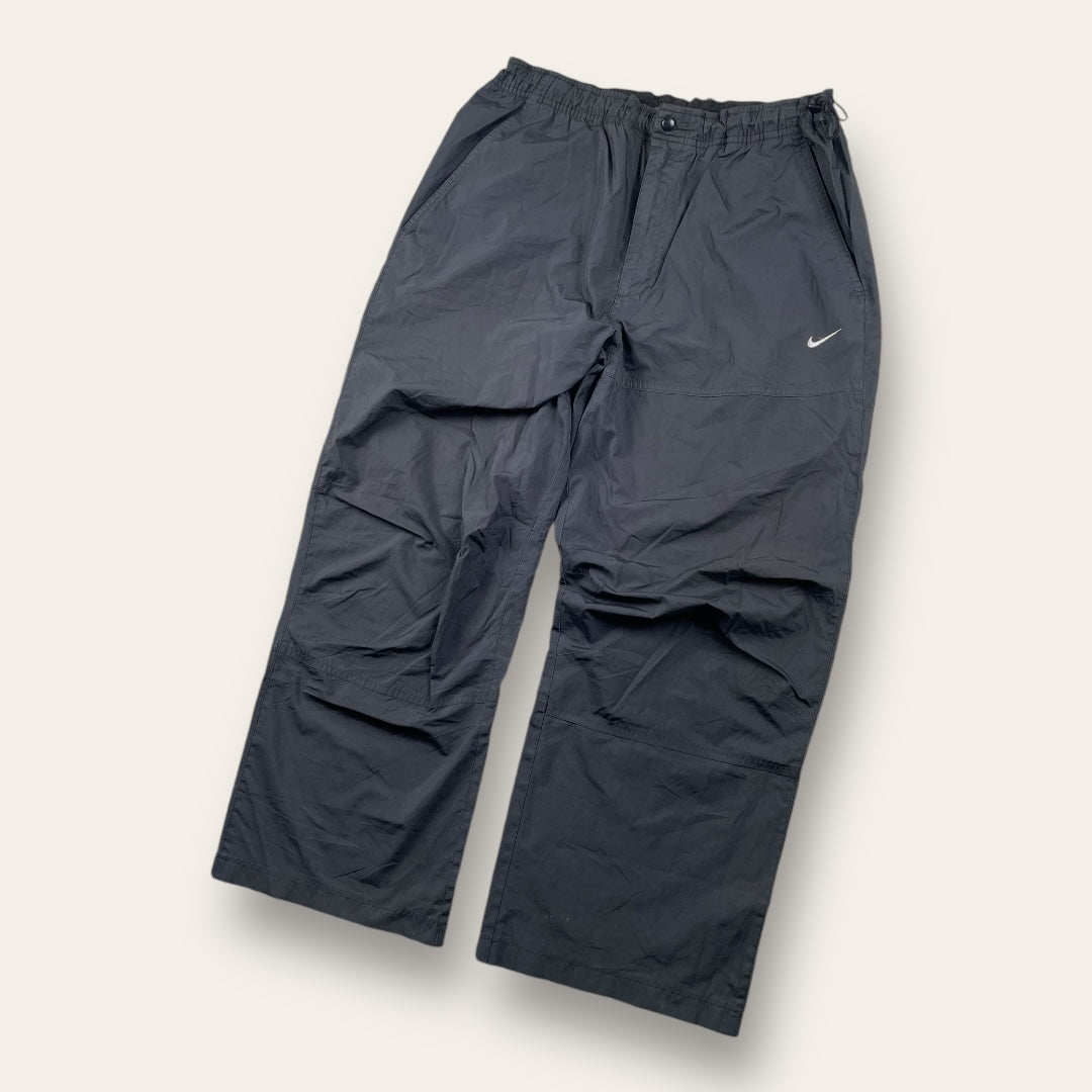 Nike 00’s trackpants black - Small