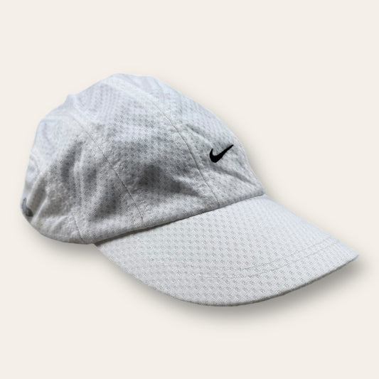 Nike 00’s cap white